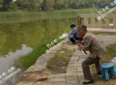 马扎哥钓鱼吃瓜视频,趣味横生的一天