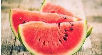 梦到吃瓜摘桃子,瓜果飘香，桃李满园